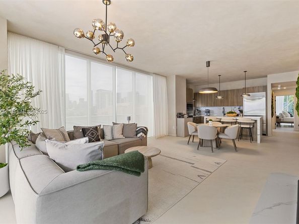 2020 N Bayshore Dr 810, Miami FL 33137