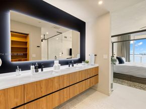 2020 N Bayshore Dr 810, Miami FL 33137