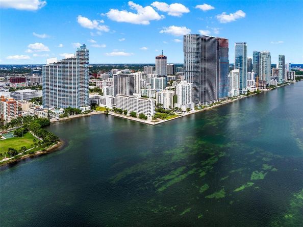 2020 N Bayshore Dr 810, Miami FL 33137