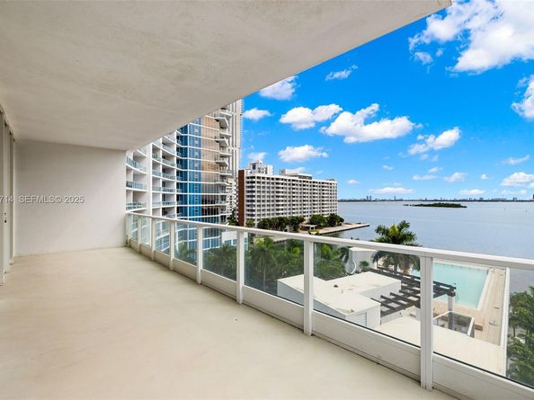 2020 N Bayshore Dr 810, Miami FL 33137