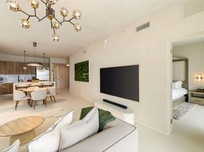 2020 N Bayshore Dr 810, Miami FL 33137