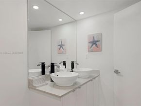 2301 Collins Ave 1135, Miami Beach FL 33139