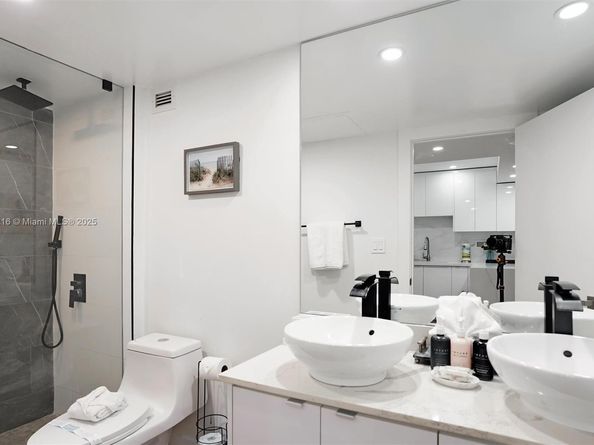 2301 Collins Ave 1135, Miami Beach FL 33139