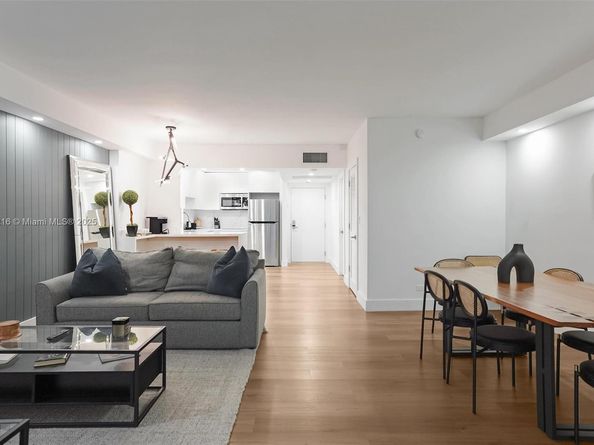 2301 Collins Ave 1135, Miami Beach FL 33139