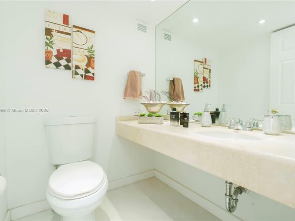 6770 Indian Creek Dr 15T, Miami Beach FL 33141