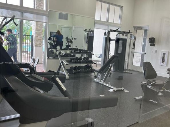 12121 NW 23 court 12121, Miami FL 33167