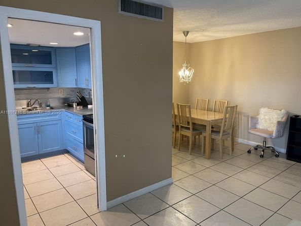1850 NE 169th St 102, North Miami Beach FL 33162