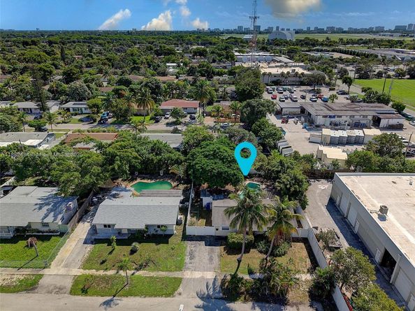 1620 NW 2nd Ave, Pompano Beach FL 33060