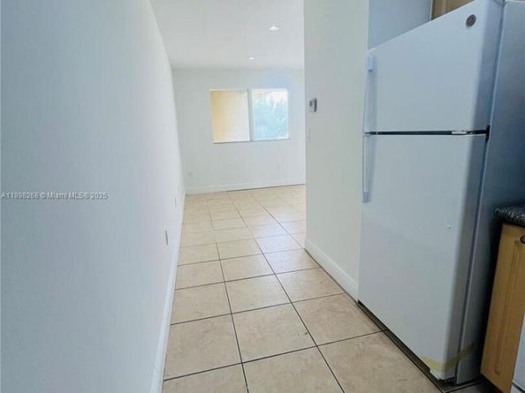 2185 NW 16th Ter 16, Miami FL 33125