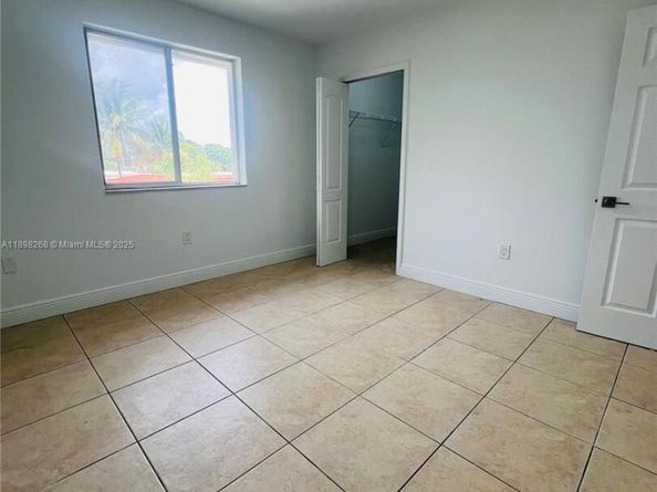 2185 NW 16th Ter 16, Miami FL 33125
