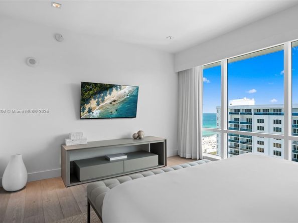 102 24th St PH1706, Miami Beach FL 33139