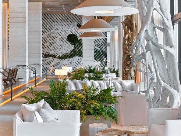 102 24th St PH1706, Miami Beach FL 33139