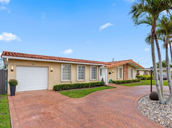 6311 SW 93rd Ct, Miami FL 33173