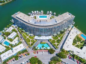 900 Bay Dr 401, Miami Beach FL 33141