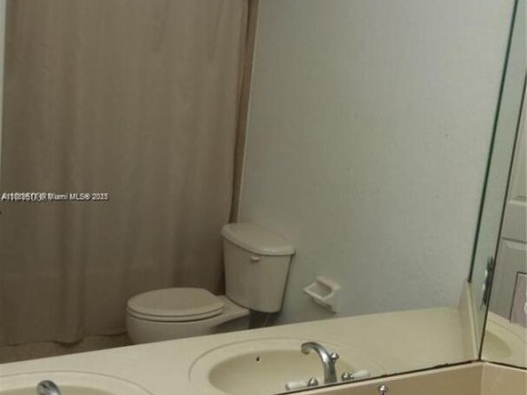 7951 NW 107th Ct, Doral FL 33178