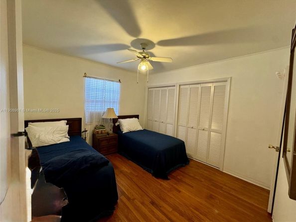 3410 SW 21st St, Miami FL 33145