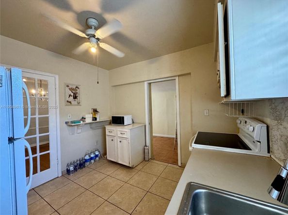 3410 SW 21st St, Miami FL 33145