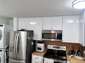 10303 Sunrise Lakes Blvd 211, Sunrise FL 33322