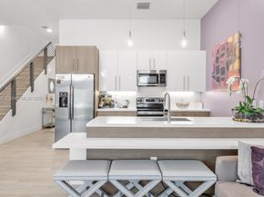 4444 NW 8th Ct, Plantation FL 33317