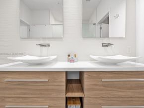 4444 NW 8th Ct, Plantation FL 33317