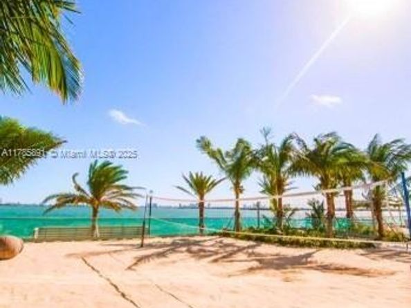 2900 NE 7th Ave 4009, Miami FL 33137