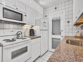 17090 NE 14th Ave 104, North Miami Beach FL 33162
