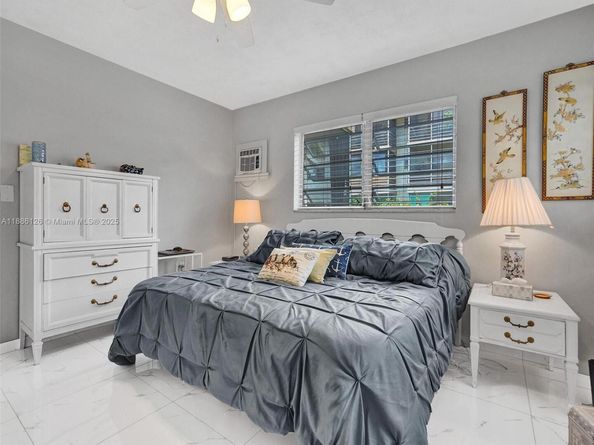 17090 NE 14th Ave 104, North Miami Beach FL 33162