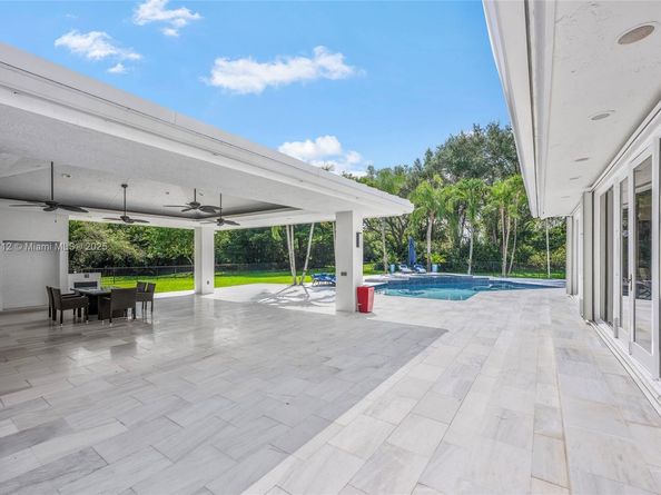 2805 Hackney Rd, Weston FL 33331