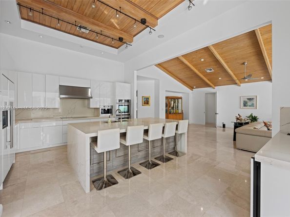 2805 Hackney Rd, Weston FL 33331