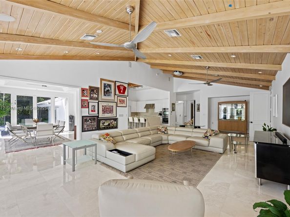 2805 Hackney Rd, Weston FL 33331