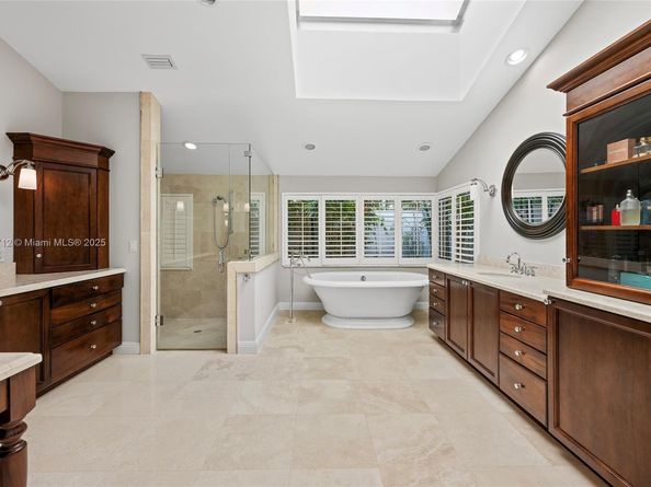 2805 Hackney Rd, Weston FL 33331