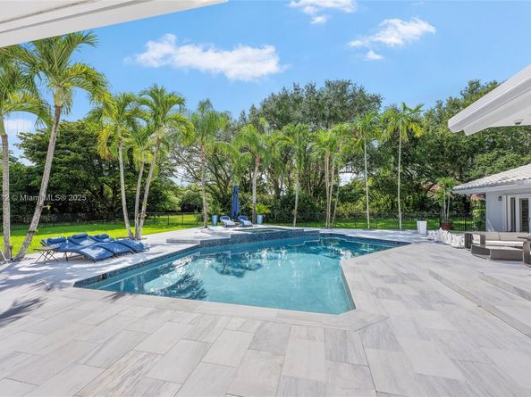 2805 Hackney Rd, Weston FL 33331