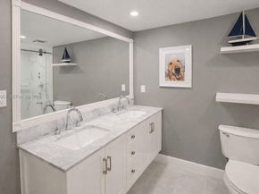 661 NE 195th St 103, Miami FL 33179