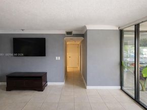 661 NE 195th St 103, Miami FL 33179