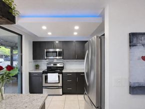 661 NE 195th St 103, Miami FL 33179