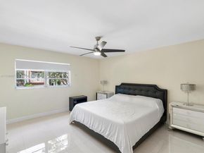 3860 NE 170th St 211, North Miami Beach FL 33160