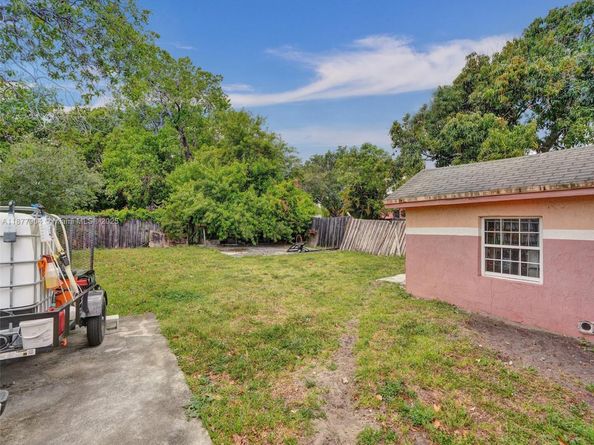 6320 NW 23rd Ave, Miami FL 33147