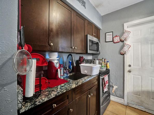 6320 NW 23rd Ave, Miami FL 33147