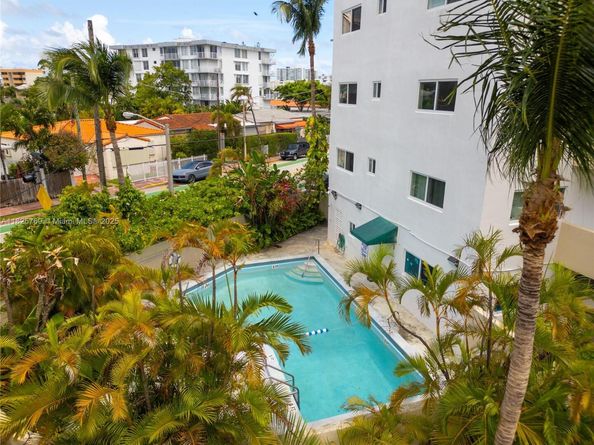 7830 Dickens Ave 504, Miami Beach FL 33141