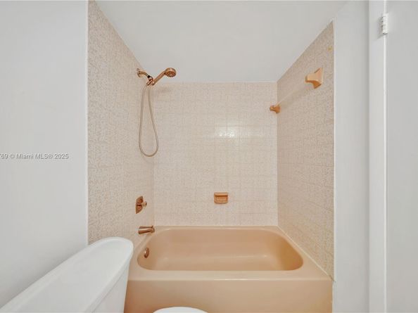 7830 Dickens Ave 504, Miami Beach FL 33141