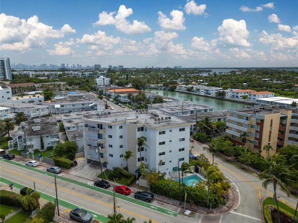 7830 Dickens Ave 504, Miami Beach FL 33141