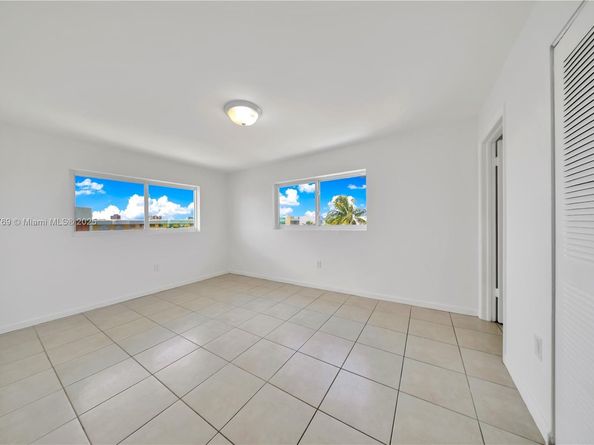7830 Dickens Ave 504, Miami Beach FL 33141