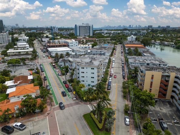 7830 Dickens Ave 504, Miami Beach FL 33141