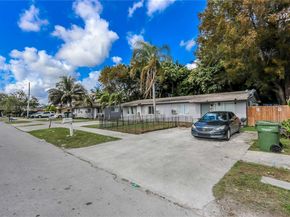 901 NW 11th St, Homestead FL 33030