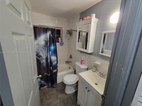 901 NW 11th St, Homestead FL 33030