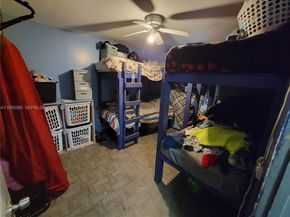 901 NW 11th St, Homestead FL 33030