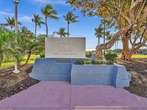1052 Ocean Dr C203, Miami Beach FL 33139