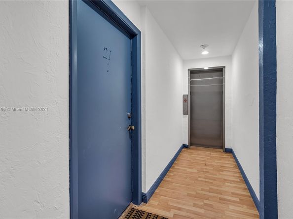 2615 Collins Ave 21, Miami Beach FL 33140