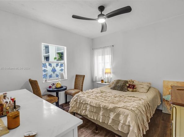 2615 Collins Ave 21, Miami Beach FL 33140