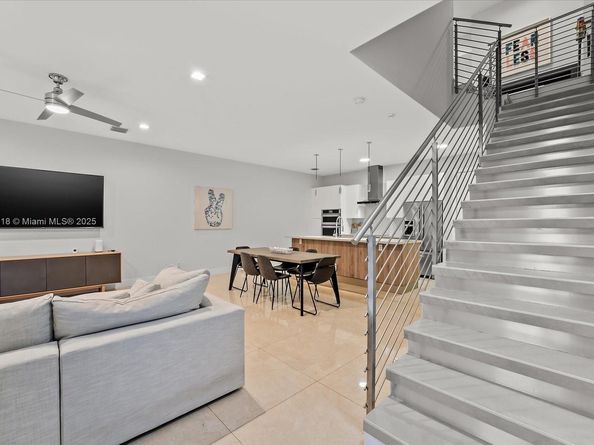 1631 NE 9th St 1631, Fort Lauderdale FL 33304